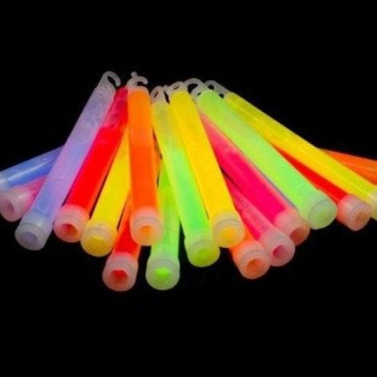 25 Glowsticks assorted colours 15cm